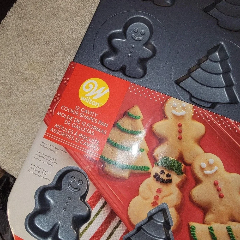 WILTON Cookie Pan 12-Cavity Non Stick Holiday 3 Designs Brand NEW!